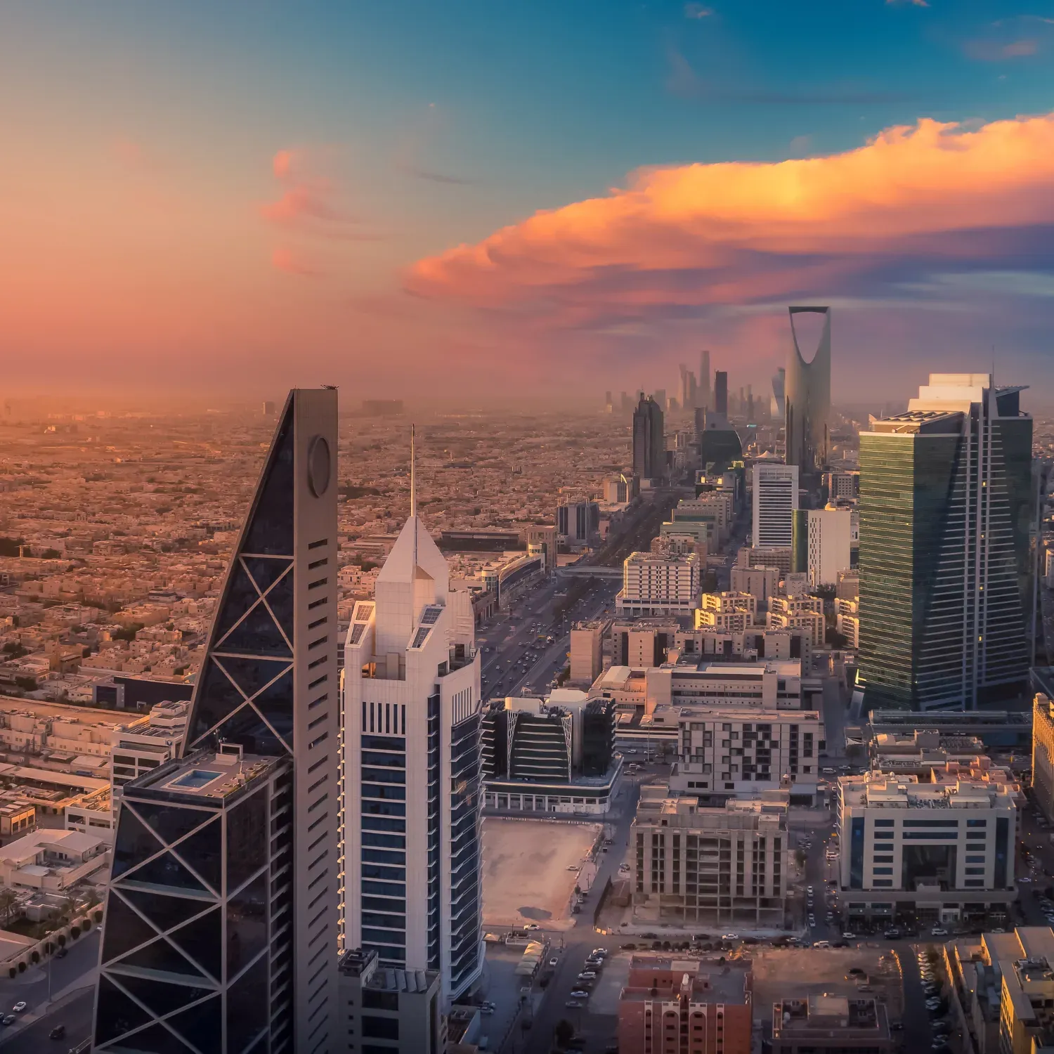 Serveert Riyadh Air alcohol?